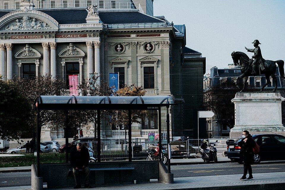 General Dufour's equestrian statue on the Place de Neuve, the Grand Théâtre behind